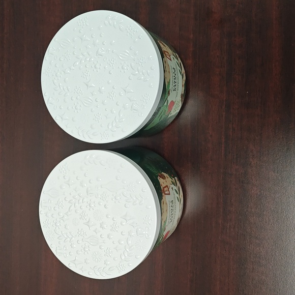 Bath & Body Works White Barn "VANILLA BALSAM" 3-Wick Candles - Set of 2 - Picture 2 of 4